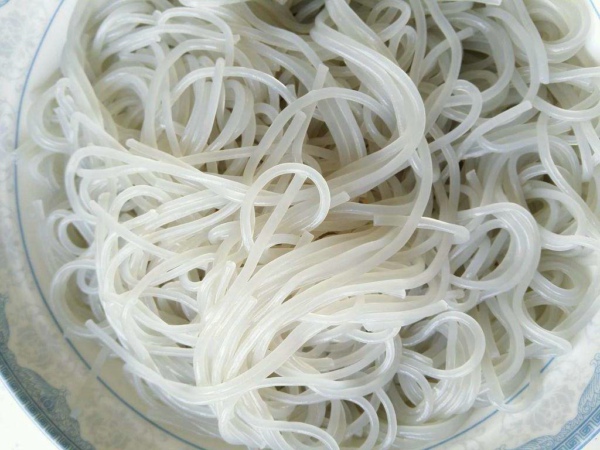 內蒙古某鮮粉條查出鋁殘留超標，食品安全檢測儀幫助企業解決此問題
